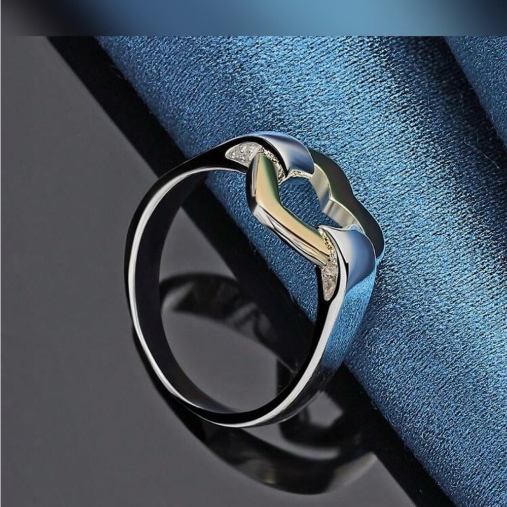 Gold and Sterling Silver Heart Ring Size 8 & 9 - Picture 2 of 4